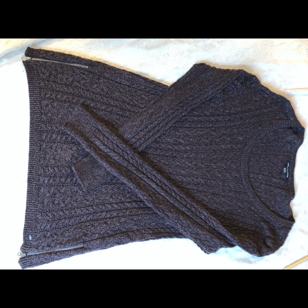 Knit sweater